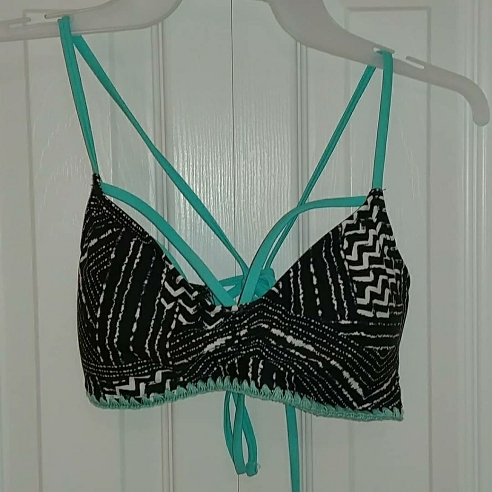 SO bikini top